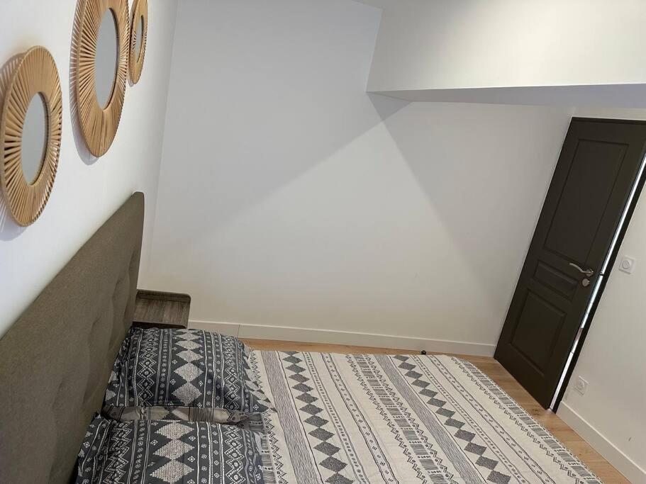 Chez Gaelle Apartment เทรเบส์ ภายนอก รูปภาพ