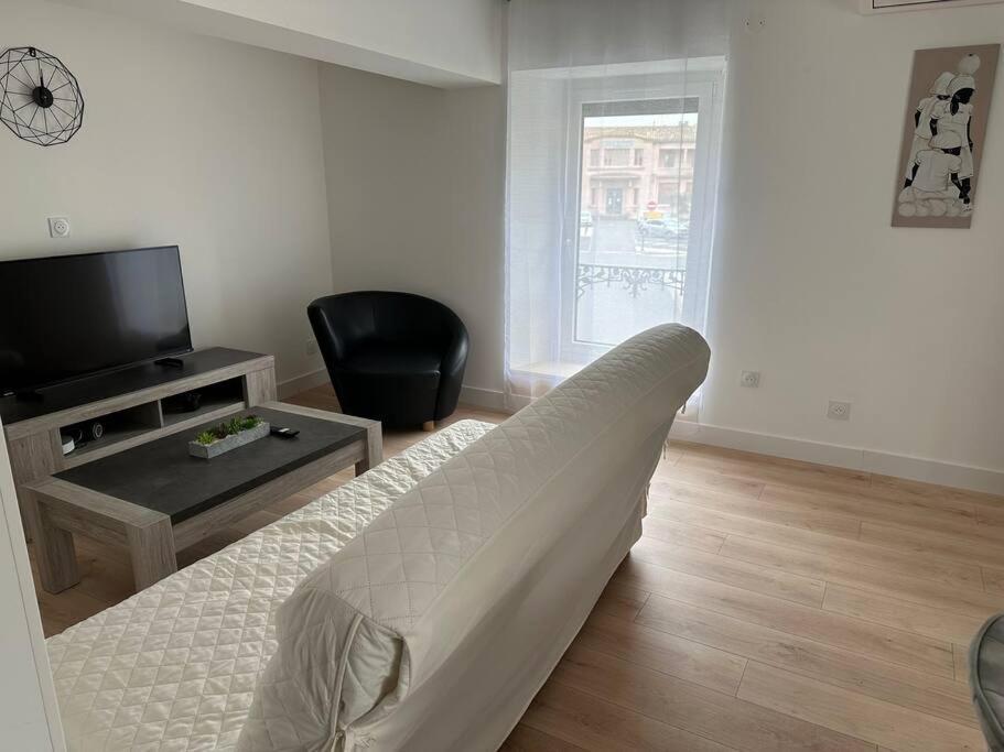 Chez Gaelle Apartment เทรเบส์ ภายนอก รูปภาพ