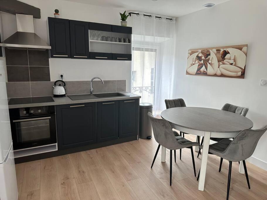 Chez Gaelle Apartment เทรเบส์ ภายนอก รูปภาพ